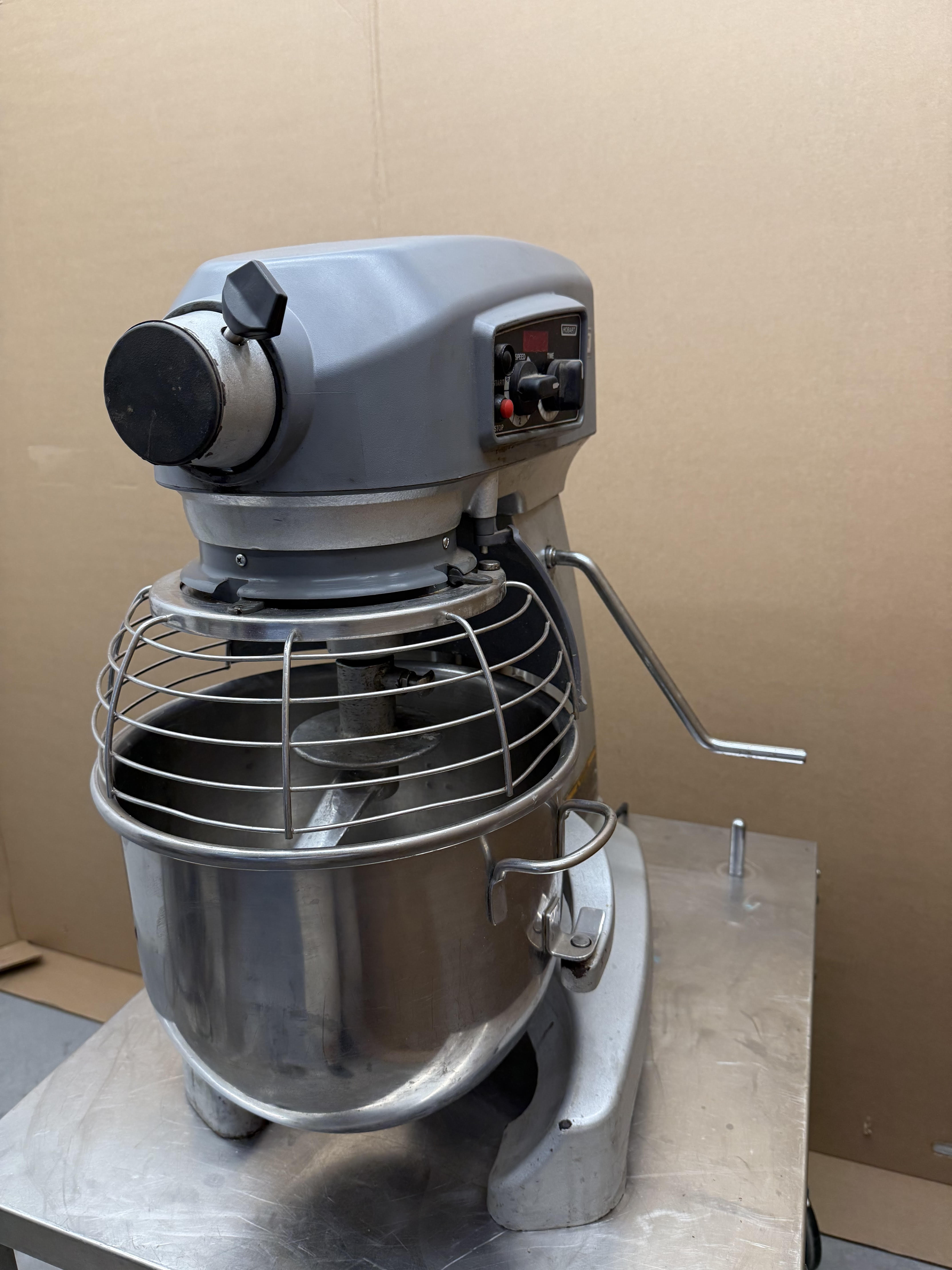 Hobart HL200 20 Quart Mixer